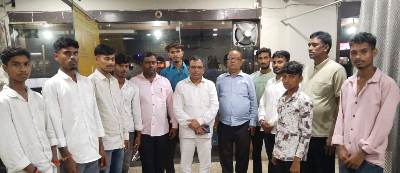 श्री दिलीप राम त्रिपाठी संस्थापक अध्यक्ष अयोध्या राम जानकी तिरथा देवी हनुमत सेवा ट्रस्ट (8)